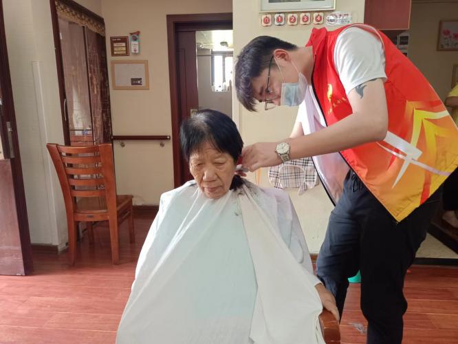 公益活動(dòng) 愛(ài)心傳遞